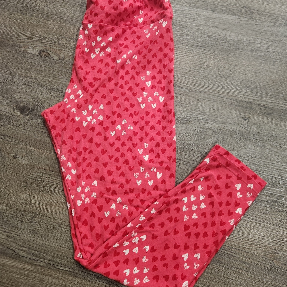 Red Heart Patterned Leggings